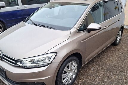 VW Touran 80.900 km 21.900 € Köfering 93096