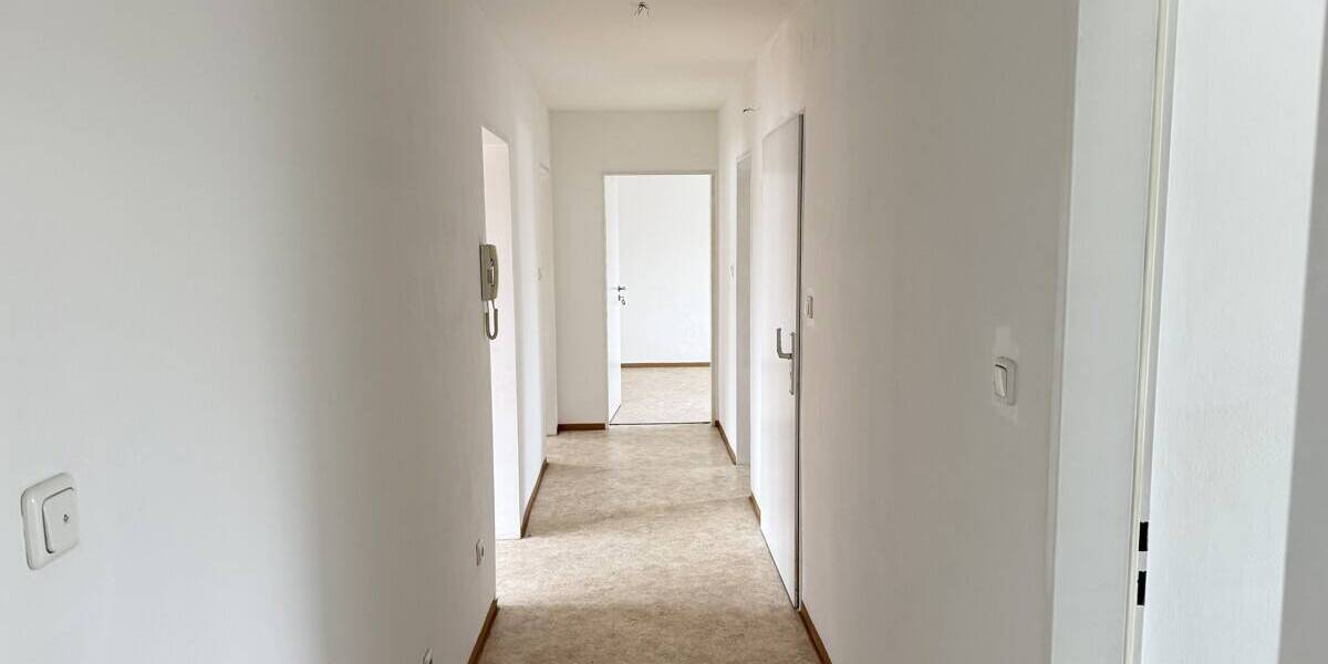 Etagenwohnung Nittenau Bergham - 4 Zimmer, 95 m&sup2;, 750&euro; | Angebot:26556811