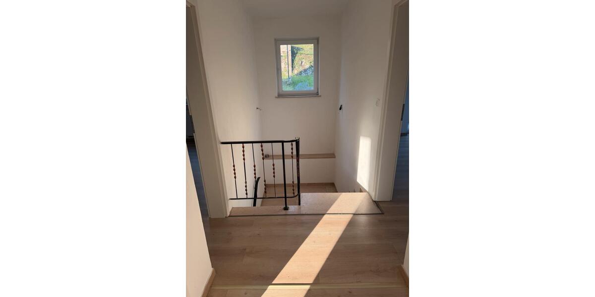 Einfamilienhaus Regenstauf - 2 Zimmer, 131 m&sup2;, 400.000&euro; | Angebot:26254359