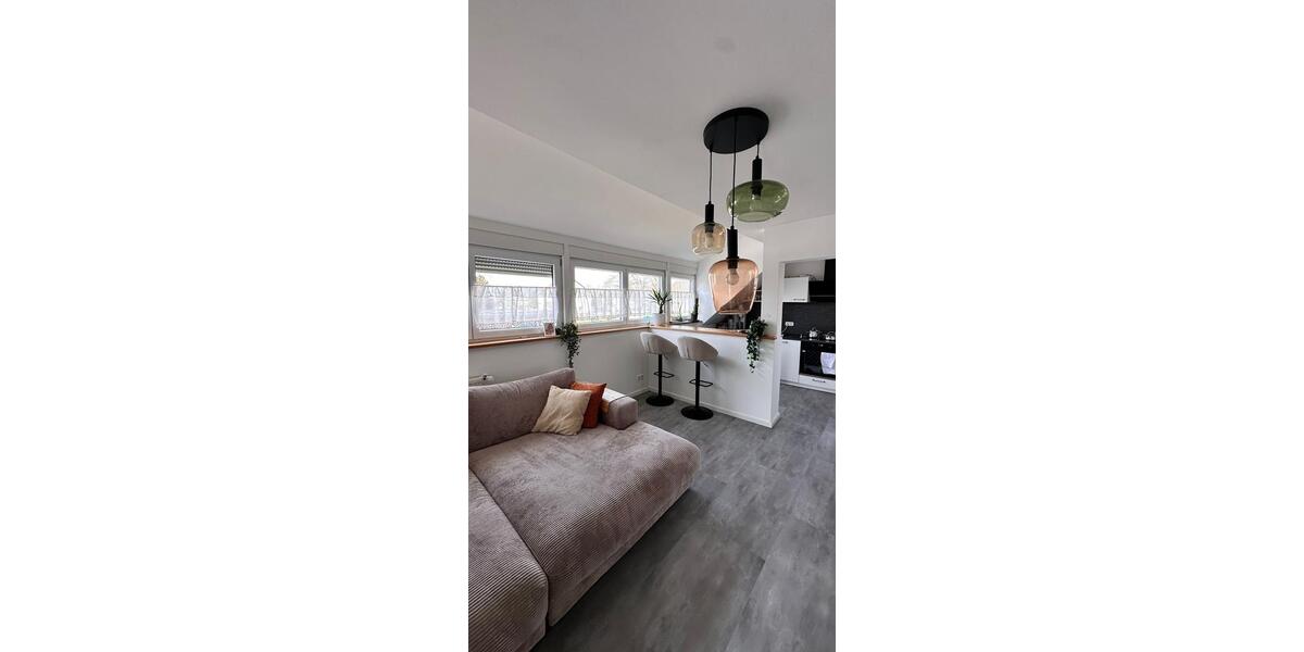 Dachgeschoßwohnung Tegernheim - 3 Zimmer, 57 m&sup2;, 650&euro; | Angebot:26468875