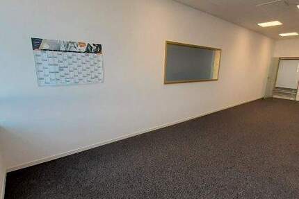 Gewerbeobjekt Neutraubling Birkenfeld - 874&euro; | Angebot:25432925