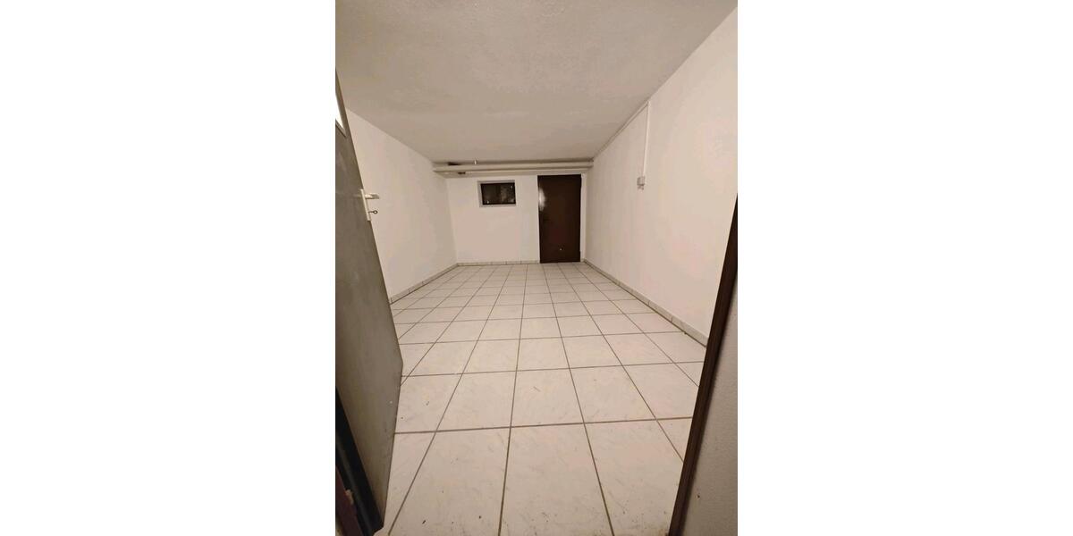 Etagenwohnung Sinzing - 3 Zimmer, 104 m&sup2;, 1.200&euro; | Angebot:26272778