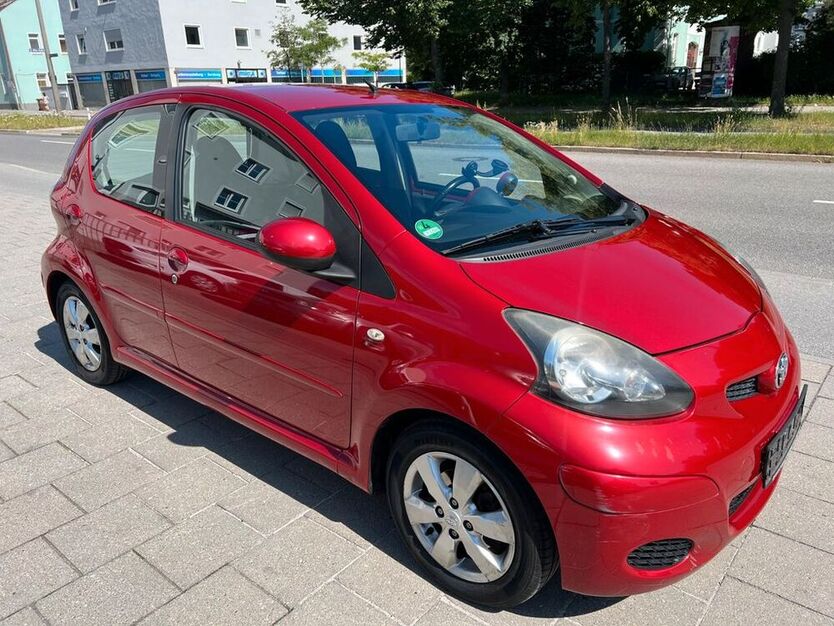 Aygo (X)