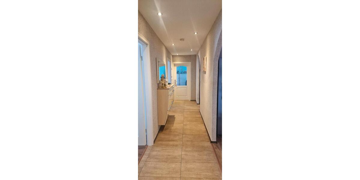 Etagenwohnung Regensburg Gallingkofen - 4 Zimmer, 99 m&sup2;, 400.000&euro; | Angebot:26285878