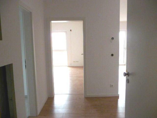 Dachgeschoßwohnung Regensburg Brandlberg - 3 Zimmer, 69 m&sup2;, 1.090&euro; | Angebot:24427775