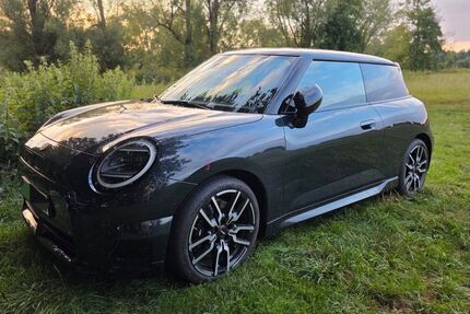 Mini Cooper E 6.033 km 32.000 € Regensburg 93055