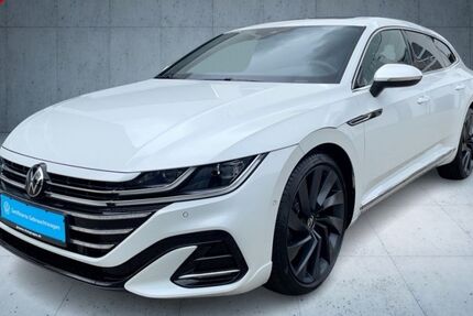 VW Arteon 14.841 km 41.970 &euro; Saal a.d. Donau 93342