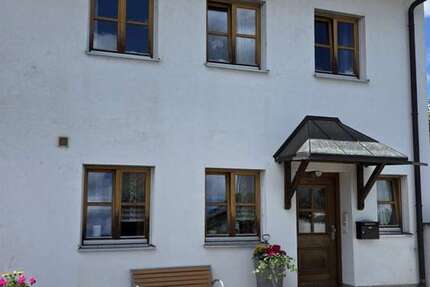 Haus Mallersdorf-Pfaffenberg / Oberhaselbach Oberhaselbach - 10 Zimmer, 277 m&sup2;, 499.000&euro; | Angebot:26985373