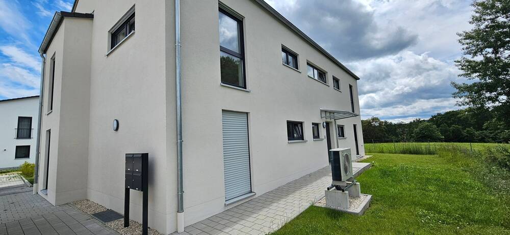 Etagenwohnung Bernhardswald Pettenreuth - 3 Zimmer, 78 m&sup2;, 880&euro; | Angebot:24905505