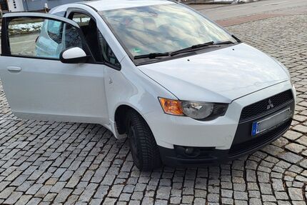 Mitsubishi Colt 187.550 km 1.999 &euro; Regensburg 93053