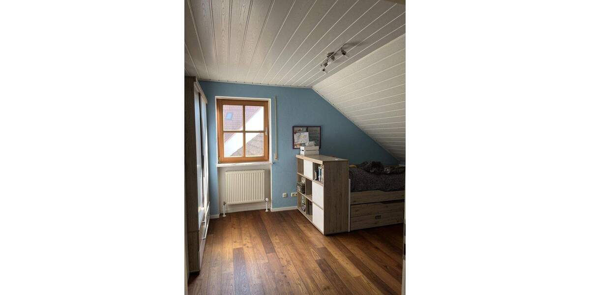 Einfamilienhaus Nittendorf - 7 Zimmer, 245 m&sup2;, 1.099.000&euro; | Angebot:25756414