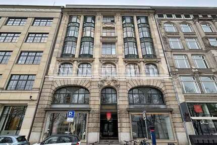 Büro in Hamburg 6.416,30 € 291 m²