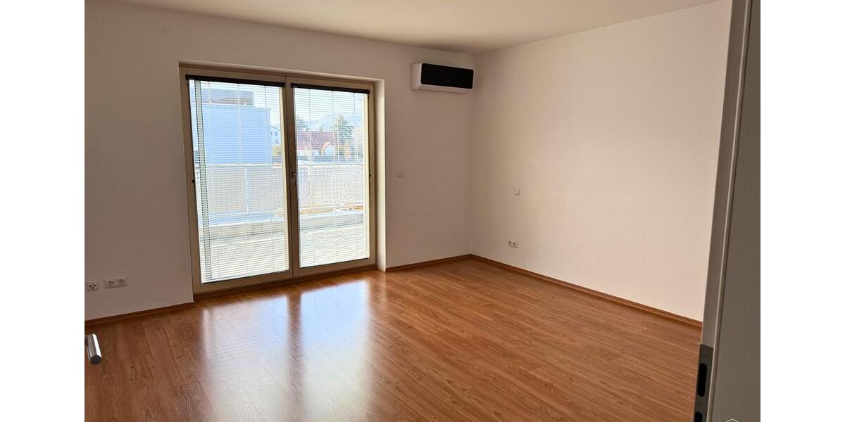 Etagenwohnung Kelheim - 3 Zimmer, 92 m&sup2;, 370.000&euro; | Angebot:26381886