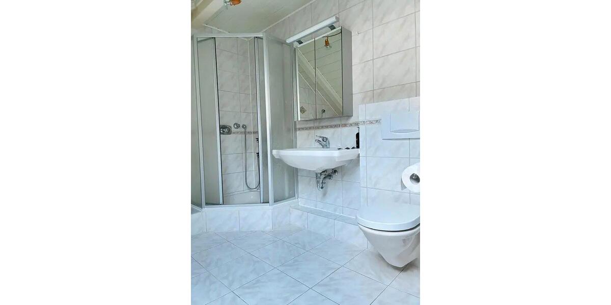Dachgeschoßwohnung Deuerling - 3 Zimmer, 85 m&sup2;, 750&euro; | Angebot:26445872