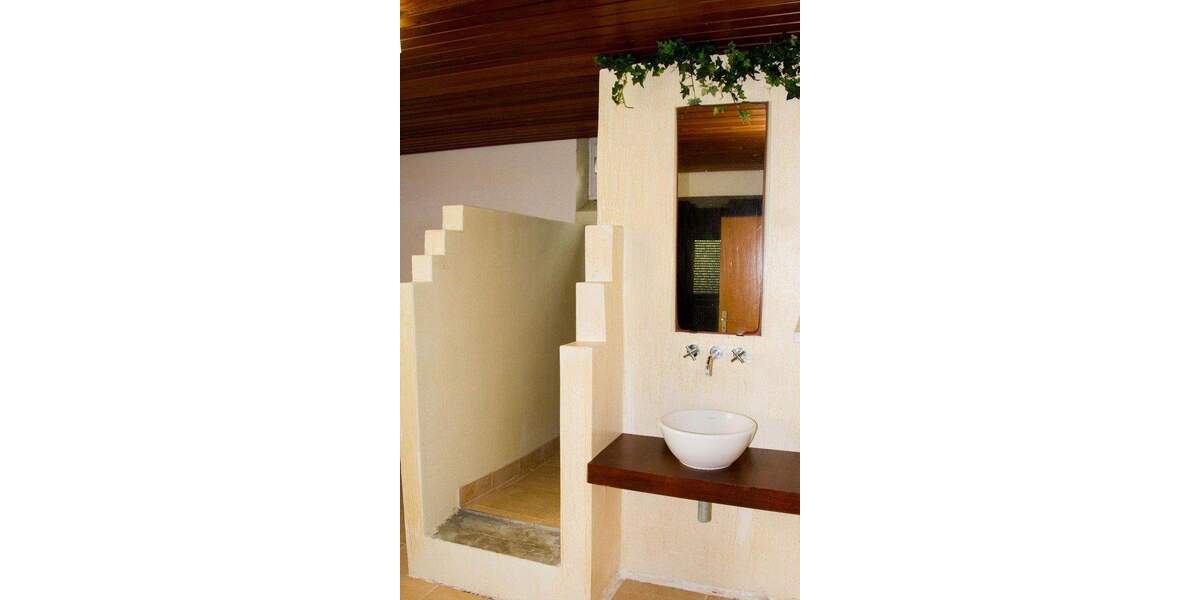 Einfamilienhaus Nittendorf Undorf - 8 Zimmer, 200 m&sup2;, 698.000&euro; | Angebot:24690123