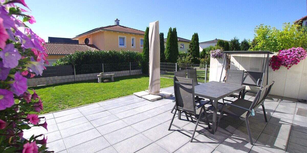 Einfamilienhaus Maxhütte-Haidhof Maxhütte - 4 Zimmer, 125 m&sup2;, 659.000&euro; | Angebot:25744424