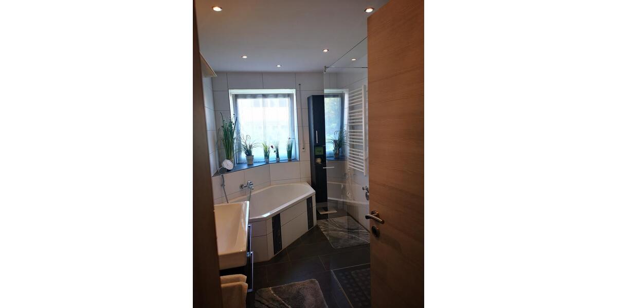 Erdgeschoßwohnung Regensburg Brandlberg - 3 Zimmer, 105 m&sup2;, 425.000&euro; | Angebot:26757418