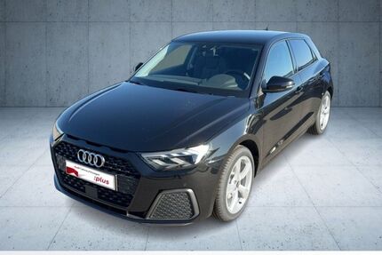 Audi A1 9.900 km 25.170 &euro; Saal a.d. Donau 93342