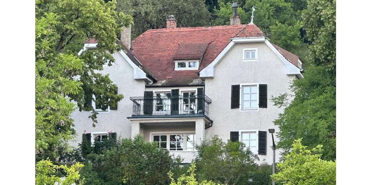 Einfamilienhaus Regensburg Konradsiedlung - 11 Zimmer, 260 m&sup2;, 2.300&euro; | Angebot:26901773