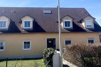 Wohnung Zeitlarn - 3 Zimmer, 84 m&sup2;, 900&euro; | Angebot:26380793