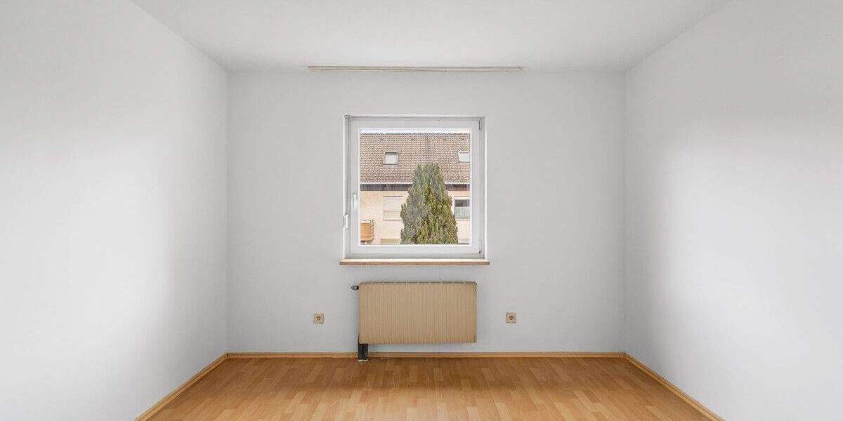 Reihenmittelhaus Regensburg Ostenviertel - 5 Zimmer, 136 m&sup2;, 499.000&euro; | Angebot:25071682