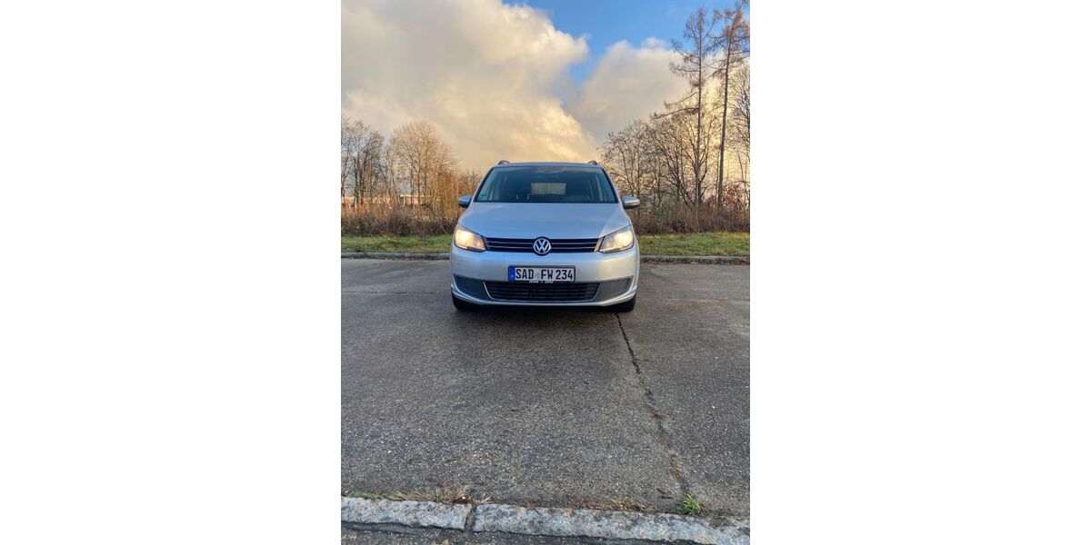 VW Touran 296.115 km 3.500 &euro; Maxhütte Haidhof 93142