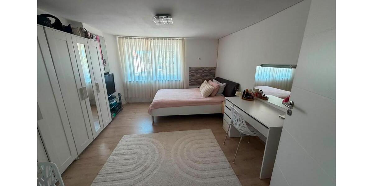 Einfamilienhaus Obertraubling - 6 Zimmer, 190 m&sup2;, 490.000&euro; | Angebot:27428747