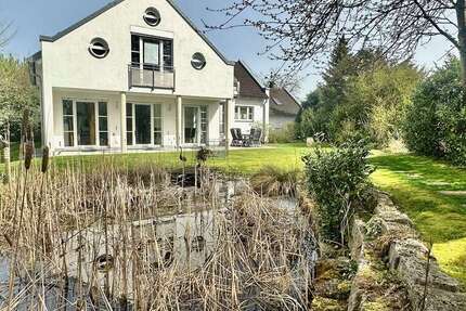 Haus zum Kaufen in Bad Abbach 1.080.000 € 231.72 m² 10 zimmer