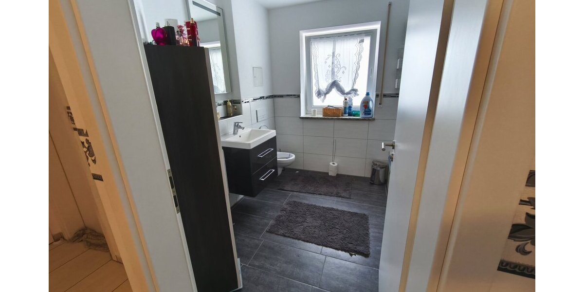 Als Kapitalanlage oder Eigennutzung 4-Zi-Whg WFL 100 m² EG mit Terrasse u. Garten BJ 2017 Energiesparhaus KfW-55 - Erdgeschoßwohnung Burglengenfeld | Angebot:27717313