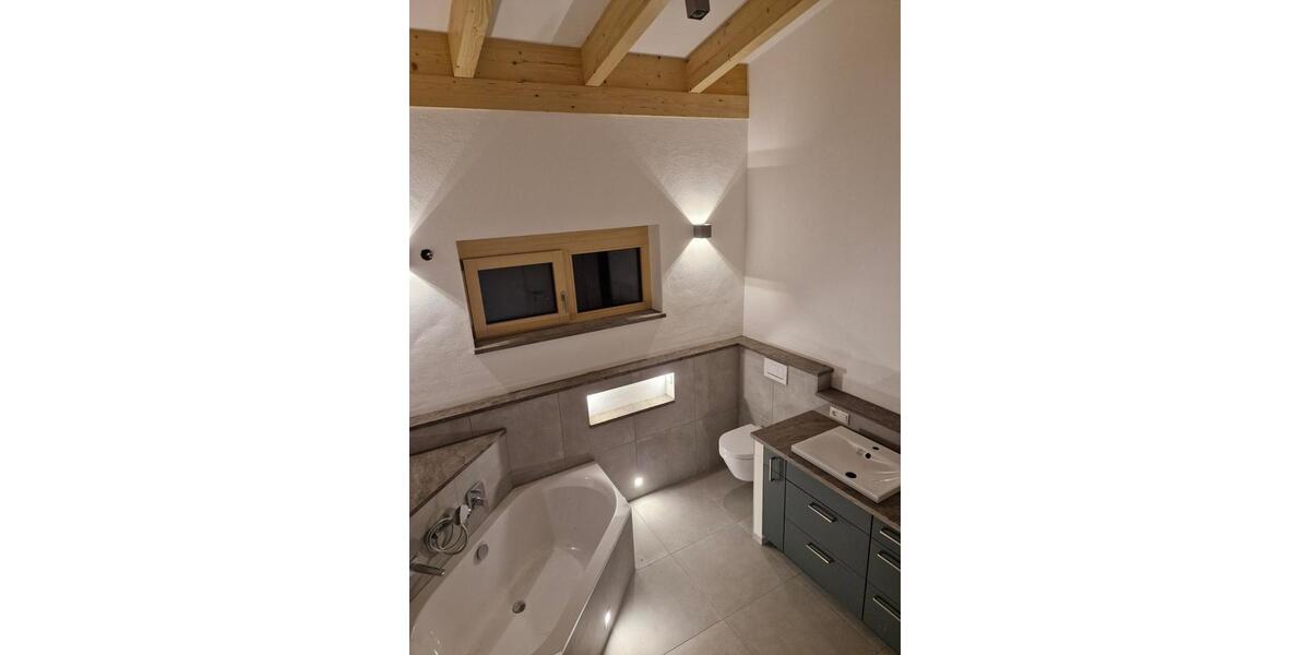 Doppelhaushälfte Aholfing - 4 Zimmer, 99 m&sup2;, 1.235&euro; | Angebot:24375542