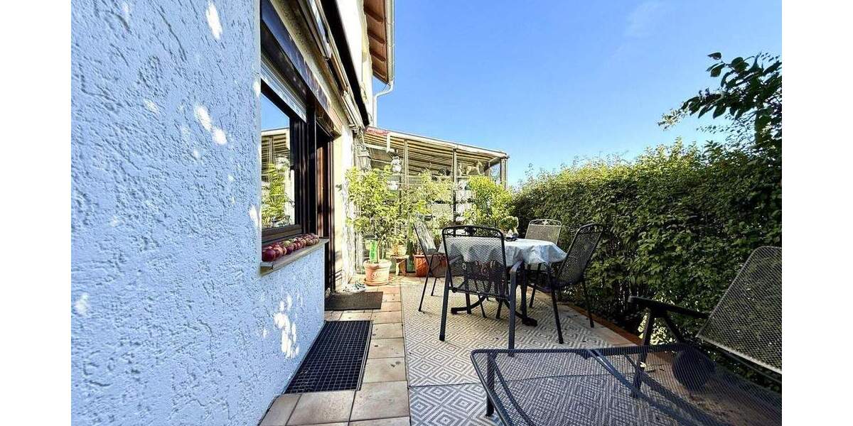 Einfamilienhaus Regensburg Oberisling-Graß - 9 Zimmer, 180 m&sup2;, 545.000&euro; | Angebot:25697116