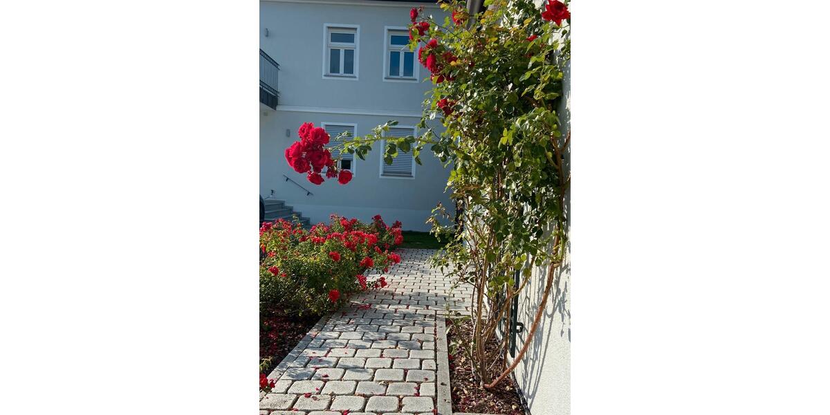 Villa Regensburg Brandlberg - 10 Zimmer, 370 m&sup2;, 2.577.000&euro; | Angebot:27055056