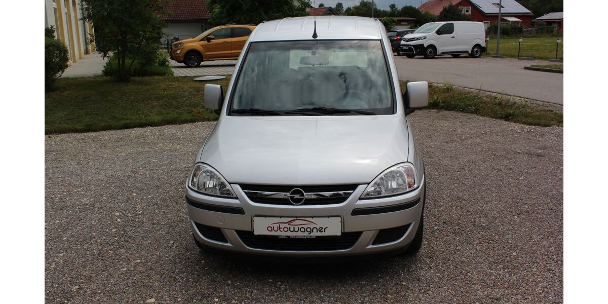 Opel Combo 60.996 km 9.900 &euro; Regensburg 93055