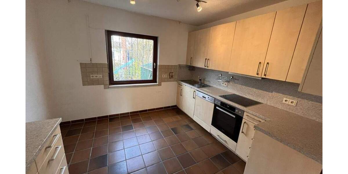 Reihenendhaus Neutraubling - 6 Zimmer, 152 m&sup2;, 498.000&euro; | Angebot:23853071