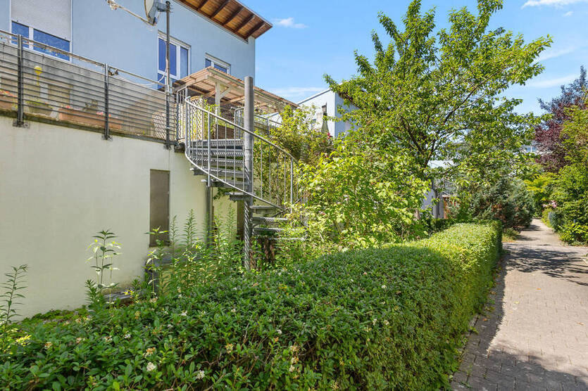 Schöne Terrassen-Wohnung mit Gartenanteil - Attraktives Reihenhaus mit Platz für die ganze Familie!