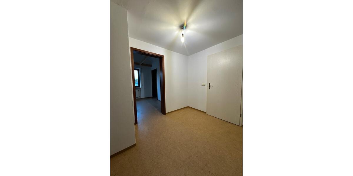 Reihenhaus Bad Abbach - 12 Zimmer, 188 m&sup2;, 2.050&euro; | Angebot:27620979