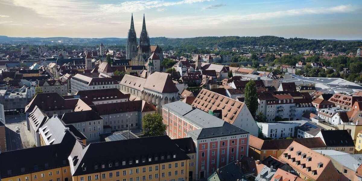 Haus zum Kaufen in Regensburg 3.090.000 € 655 m² 24 zimmer