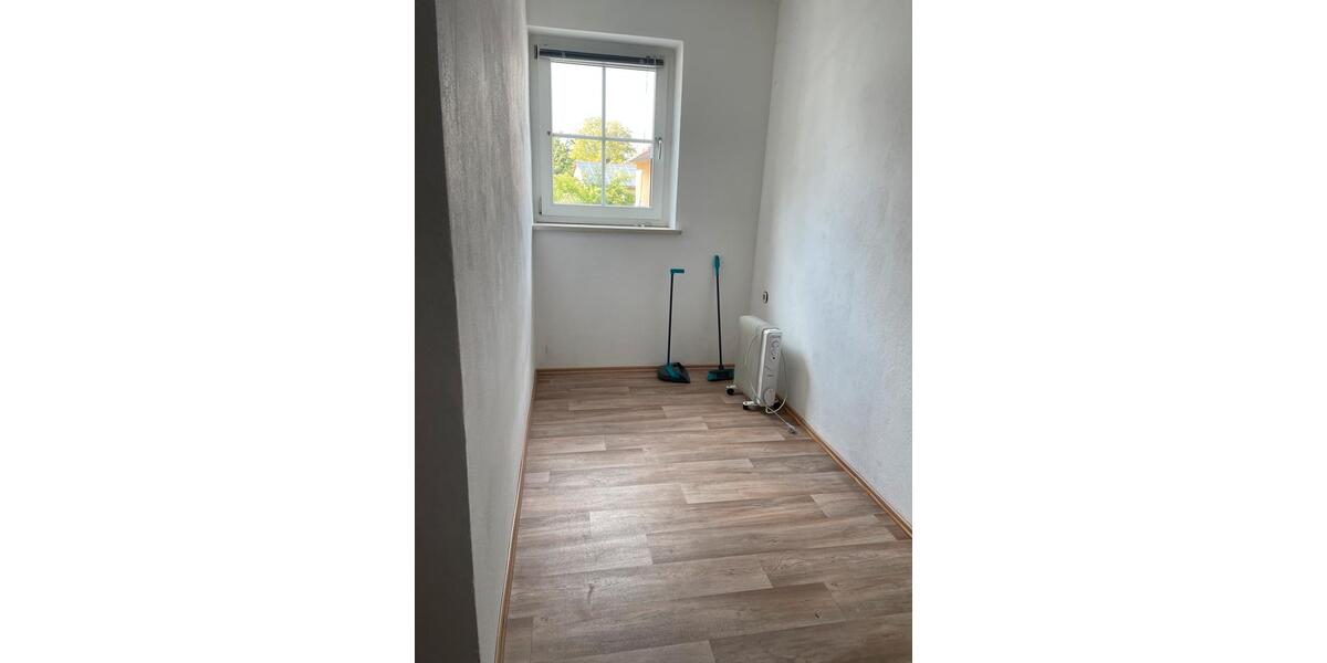 Etagenwohnung Regensburg Konradsiedlung - 5 Zimmer, 85 m&sup2;, 1.500&euro; | Angebot:26502767