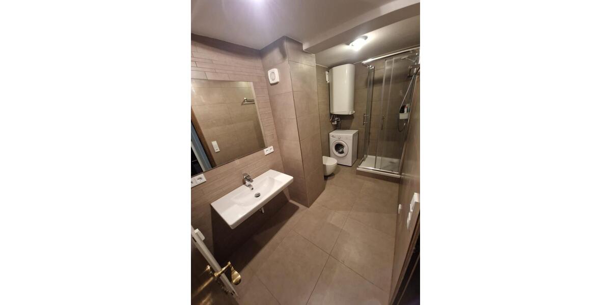 Wohnung Gewerbe mitten in Regensburg mit Einbauküche und Balkon 2 zimmer