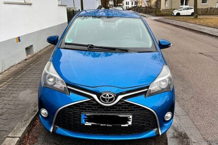 Toyota Yaris 95.000 km 8.900 &euro; Regensburg 93051