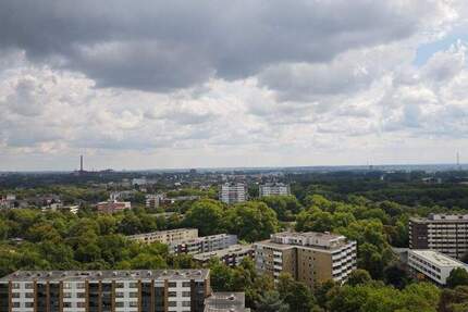 Mit Blick über Homberg, 2,5-Raum Wohnung, 63m², Balkon, 20. Etage