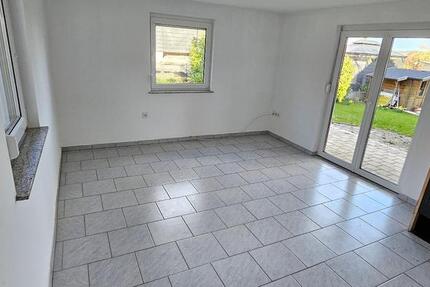 Wohnung Regenstauf - 2 Zimmer, 42 m&sup2;, 440&euro; | Angebot:26400521