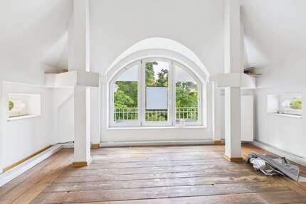 Büro in Regensburg 3.735,50 € 241 m² zimmer