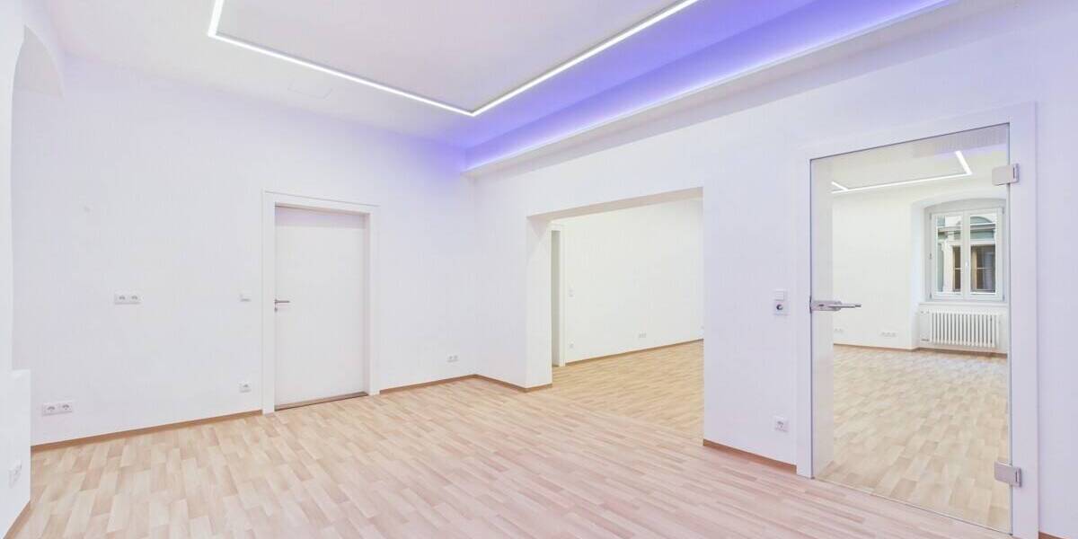 Gewerbeobjekt Regensburg Innenstadt - 4 Zimmer, 130 m&sup2;, 1.670&euro; | Angebot:26572691