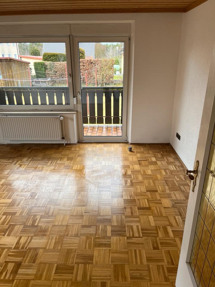 3 Zimmer Wohnung in Maxhütte- 93142 Haidhof