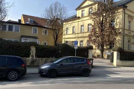 Haus Regensburg Konradsiedlung - 12 Zimmer, 474 m&sup2;, 1.900.000&euro; | Angebot:26693863