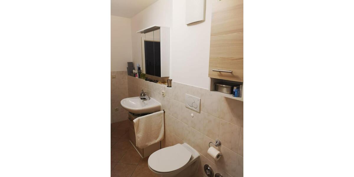 Etagenwohnung Bernhardswald - 2 Zimmer, 65 m&sup2;, 660&euro; | Angebot:26327185