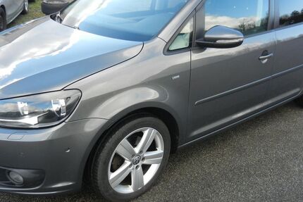 VW Touran 207.300 km 7.700 &euro; Regensburg 93057