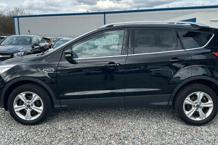 Ford Kuga 147.396 km 7.500 &euro; Alteglofsheim bei Regensburg 93087