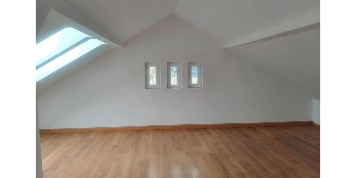 Dachgeschoßwohnung Saal an der Donau - 2 Zimmer, 65 m&sup2;, 850&euro; | Angebot:27569696
